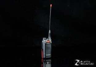 四頻+防水 北峰5118UV雙顯對(duì)講機(jī)試用