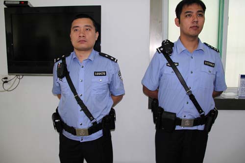 濟南歷下區(qū)甸柳新甸柳新村派出所民警配備的執(zhí)法記錄儀 濟南歷下區(qū)甸柳新甸柳新村派出所民警配備的執(zhí)法記錄儀